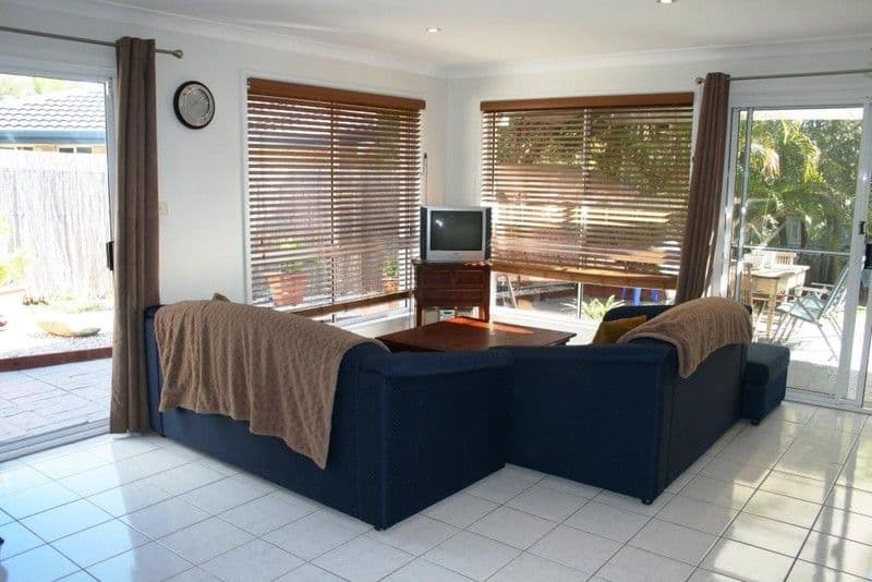 8 Islay Court, MERRIMAC QLD 4226, Merrimac - Thumbnail 6