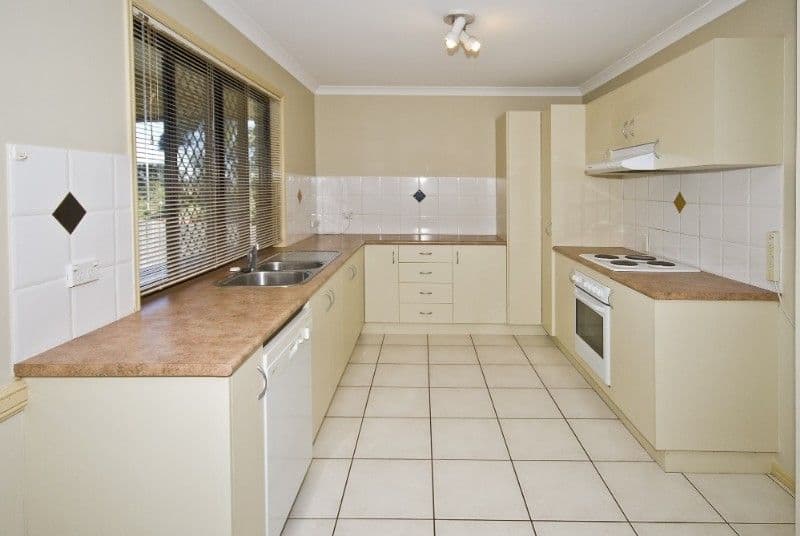 7 Sundar Crescent, TANAH MERAH QLD 4128, Tanah Merah - Thumbnail 2