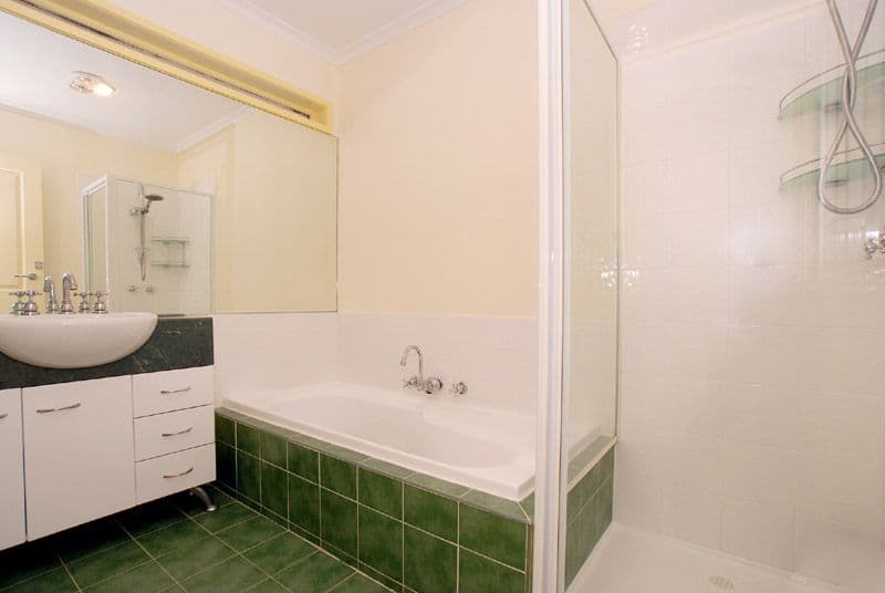 27 Goodman Drive, NOBLE PARK VIC 3174, Noble Park - Thumbnail 6