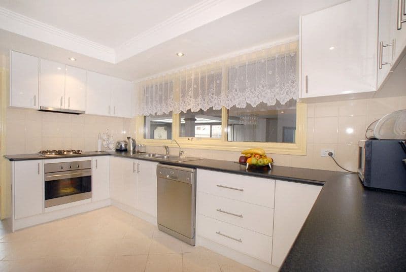 27 Goodman Drive, NOBLE PARK VIC 3174, Noble Park - Thumbnail 2