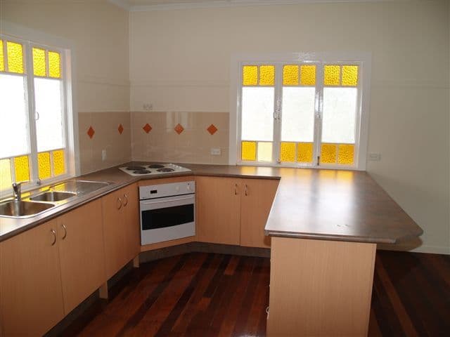 110 Cochrane Street, GATTON QLD 4343, Gatton - Thumbnail 5