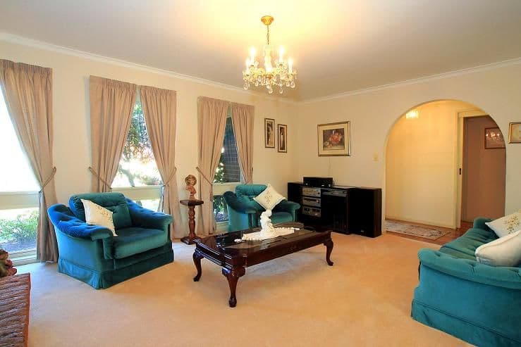 3 Loxton Avenue, WANTIRNA SOUTH VIC 3152, Wantirna South - Thumbnail 3