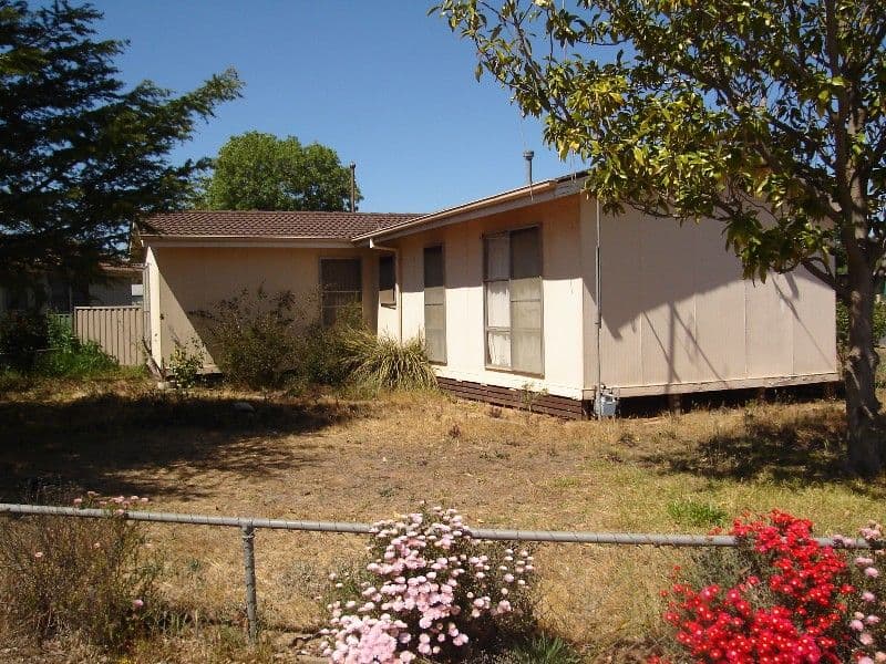 61 McKenzie Street, ROCHESTER VIC 3561, Rochester - Thumbnail 2