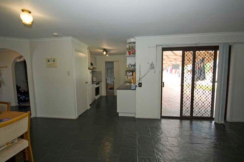 2 Roxby Street, PARAFIELD GARDENS SA 5107, Parafield Gardens - Thumbnail 5