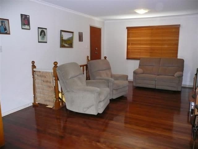 8 Joachim Street, HOLLAND PARK WEST QLD 4121, Holland Park West - Thumbnail 2