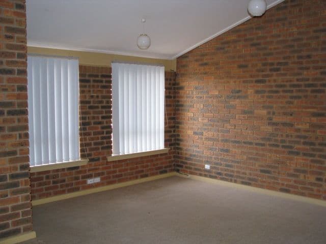 1 / 82  Powell Street, BERRI SA 5343, Berri - Thumbnail 2