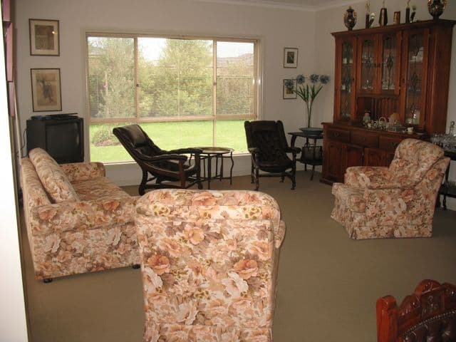 25 Lockett Drive, WARRNAMBOOL VIC 3280, Warrnambool - Thumbnail 5