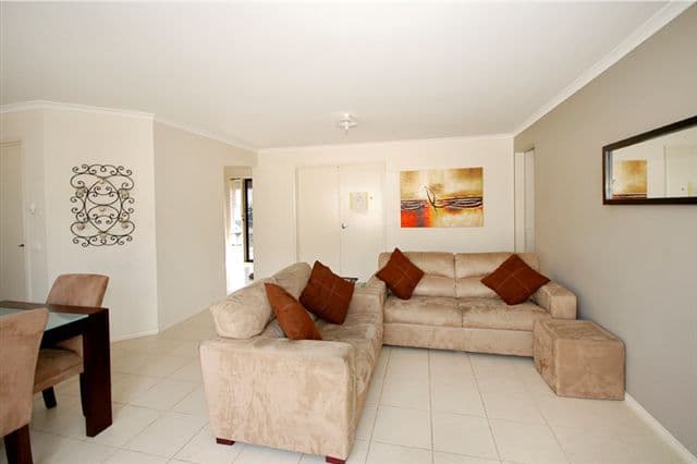 18 Mittagong Rise, CRAIGIEBURN VIC 3064, Craigieburn - Thumbnail 7