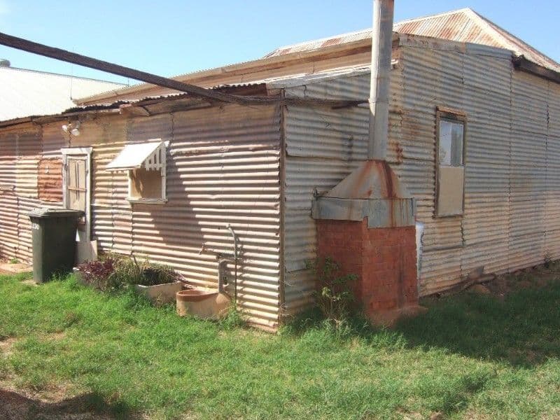 230 Jamieson Street, BROKEN HILL NSW 2880, Broken Hill - Thumbnail 2