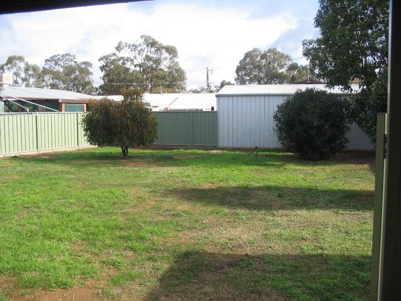 54 Hopetoun Street, ROCHESTER VIC 3561, Rochester - Thumbnail 6