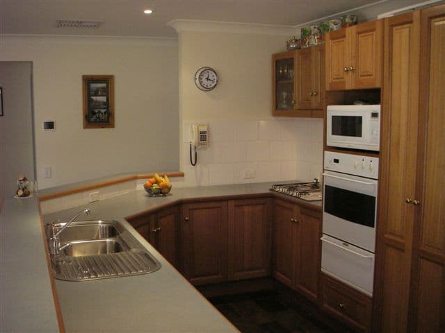 5 Oakwood Court, RIDGEHAVEN SA 5097, Ridgehaven - Thumbnail 4