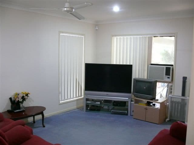 11 Davies Street, PACIFIC PINES QLD 4211, Pacific Pines - Thumbnail 3