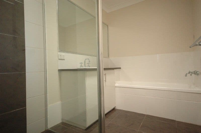 8 Gatfield Street, NEWTOWN QLD 4350, Newtown - Thumbnail 5