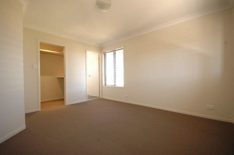 8 Gatfield Street, NEWTOWN QLD 4350, Newtown - Thumbnail 7