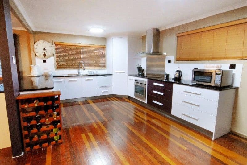 14 Manooka Drive, CANNONVALE QLD 4802, Cannonvale - Thumbnail 4