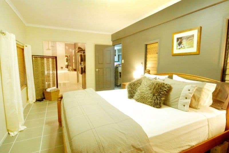 14 Manooka Drive, CANNONVALE QLD 4802, Cannonvale - Thumbnail 6
