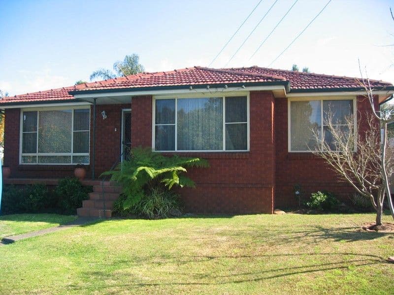 4 Cullis Place, WOODPARK NSW 2164, Woodpark - Image 1