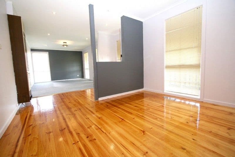 1 Kenwyn Court, GREENSBOROUGH VIC 3088, Greensborough - Thumbnail 3