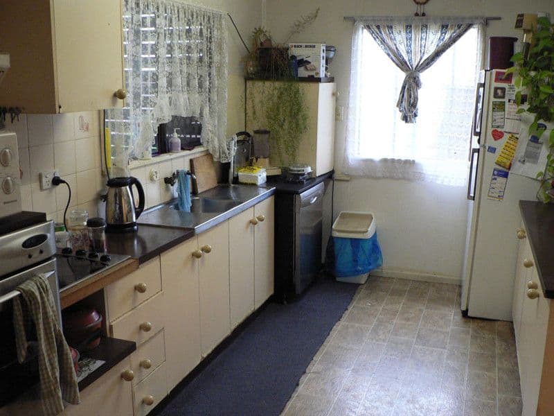 29 Tolverne Street, ROCHEDALE SOUTH QLD 4123, Rochedale South - Thumbnail 2