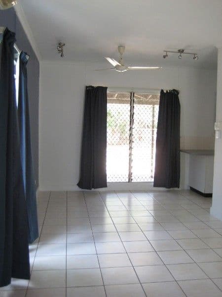 18 Sandalwood Crescent, KATHERINE NT 0850, Katherine - Thumbnail 4