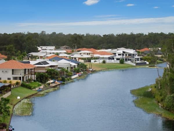 4 Hazeldyne Court, PELICAN WATERS QLD 4551, Pelican Waters - Thumbnail 2