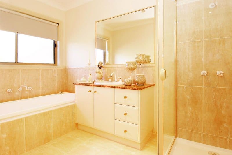 15 Shannon Avenue, HAMLYN HEIGHTS VIC 3215, Hamlyn Heights - Thumbnail 5
