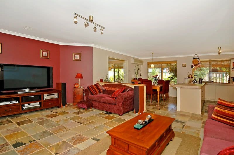 18 Jane Brook Drive, JANE BROOK WA 6056, Jane Brook - Thumbnail 4
