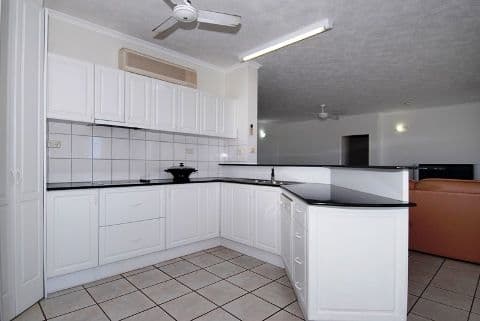 41/6 Marina Boulevard, CULLEN BAY NT 0820, Cullen Bay - Thumbnail 2