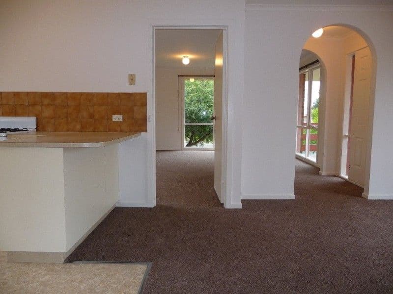 11 Damien Court, PAKENHAM VIC 3810, Pakenham - Thumbnail 3