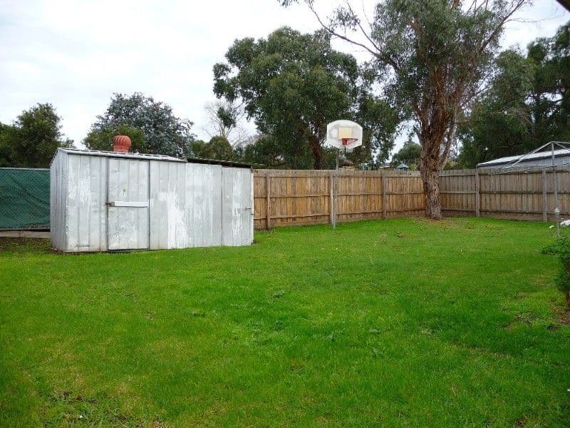 11 Damien Court, PAKENHAM VIC 3810, Pakenham - Thumbnail 4