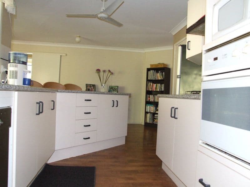 874 Yeppoon Road, IRONPOT QLD 4610, Ironpot - Thumbnail 2
