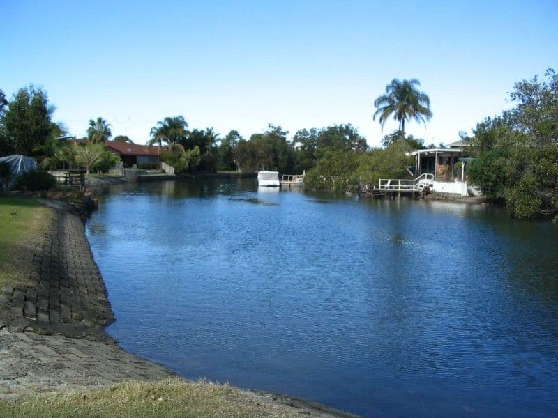 9 Kilmartin Esplanade, BIGGERA WATERS QLD 4216, Biggera Waters - Thumbnail 2