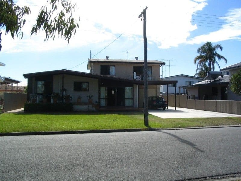 9 Kilmartin Esplanade, BIGGERA WATERS QLD 4216, Biggera Waters - Thumbnail 3