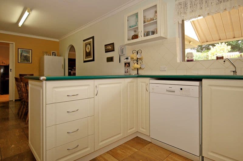 10 Barlee Way, BEECHBORO WA 6063, Beechboro - Thumbnail 5