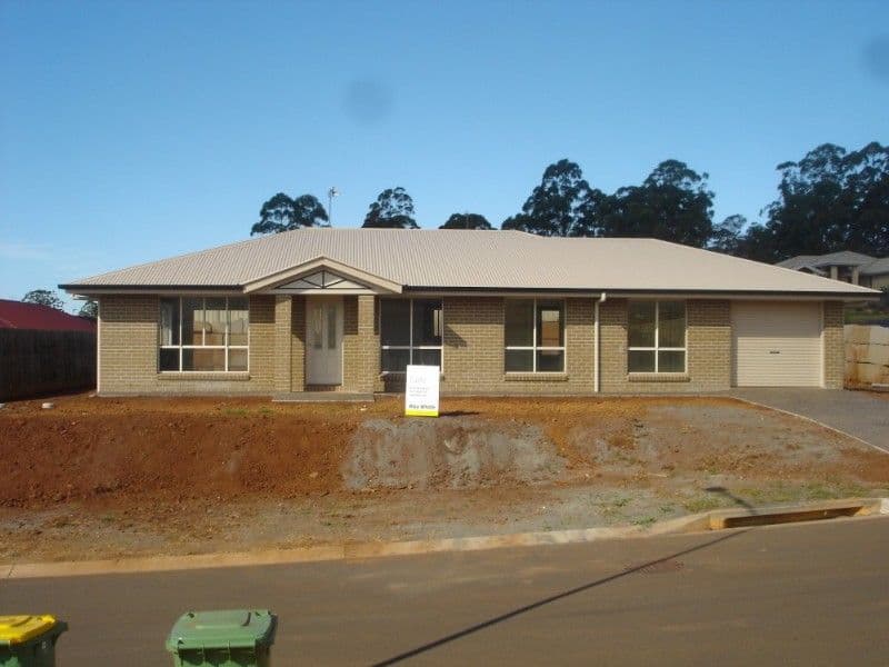 14 Willowburn Drive, ROCKVILLE QLD 4350, Rockville - Image 1
