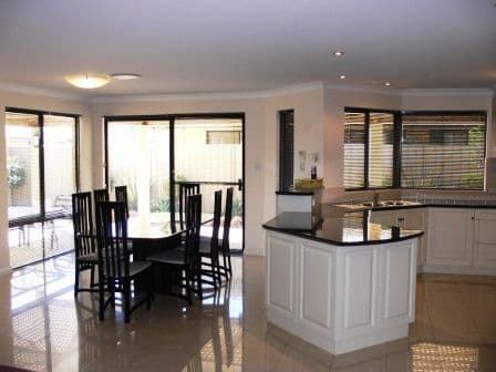 45  Kingsland Loop, CANNING VALE WA 6155, Canning Vale - Thumbnail 2