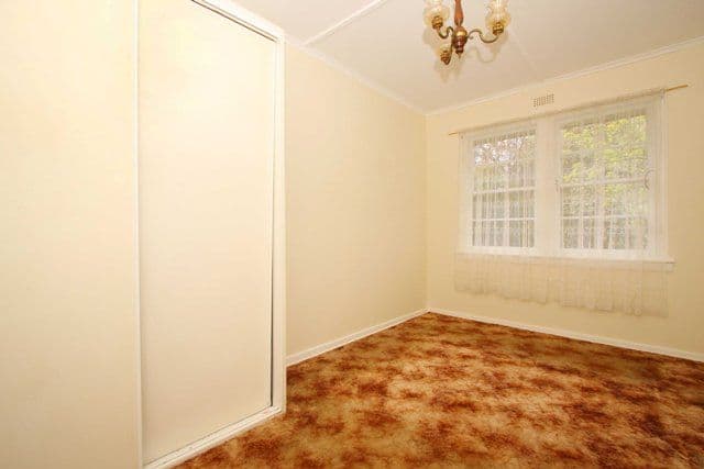 13 Connolly Avenue, COBURG VIC 3058, Coburg - Thumbnail 4
