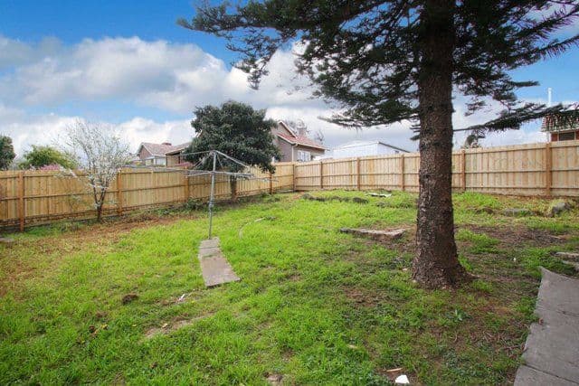 13 Connolly Avenue, COBURG VIC 3058, Coburg - Thumbnail 5