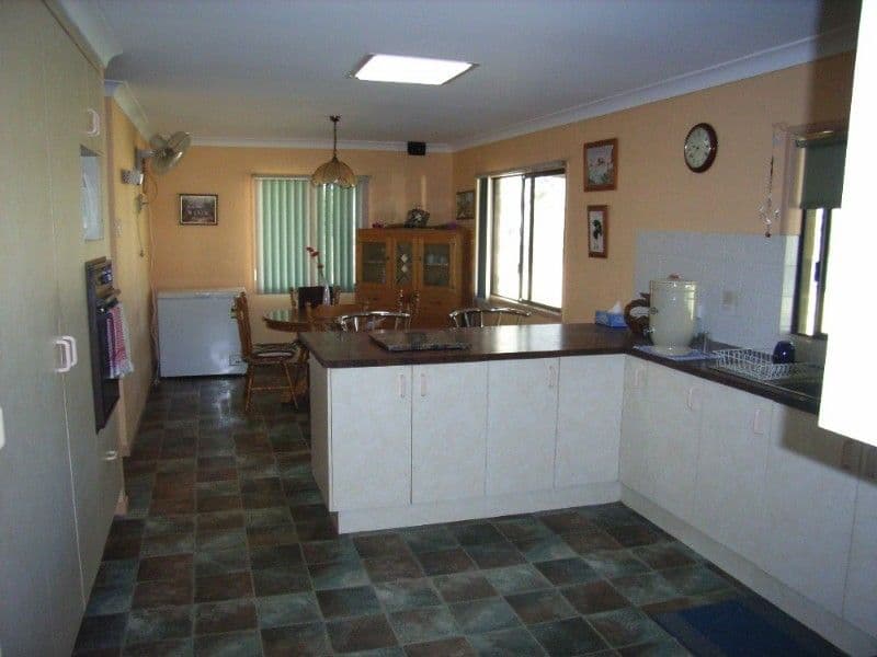 507 Malar Road, KINGAROY QLD 4610, Kingaroy - Thumbnail 7
