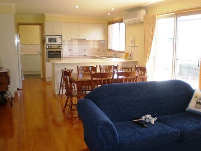 8 La Bella Court, WARRNAMBOOL VIC 3280, Warrnambool - Thumbnail 3