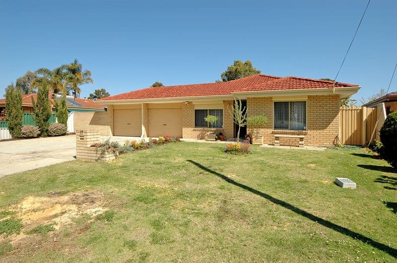 17 Avignon Way, BEECHBORO WA 6063, Beechboro - Image 1
