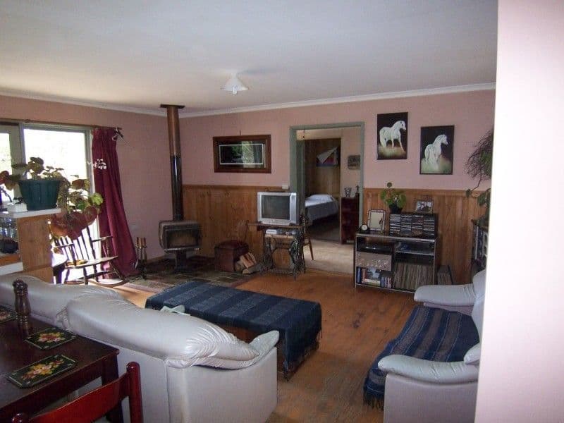43 Curtis Road, AXE CREEK VIC 3551, Axe Creek - Thumbnail 4