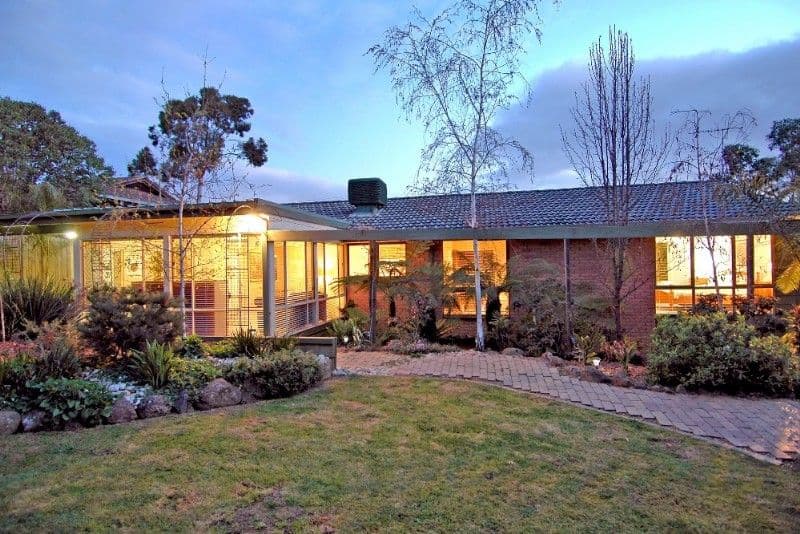 8 Bawden Close, WATSONIA NORTH VIC 3087, Watsonia North - Image 1
