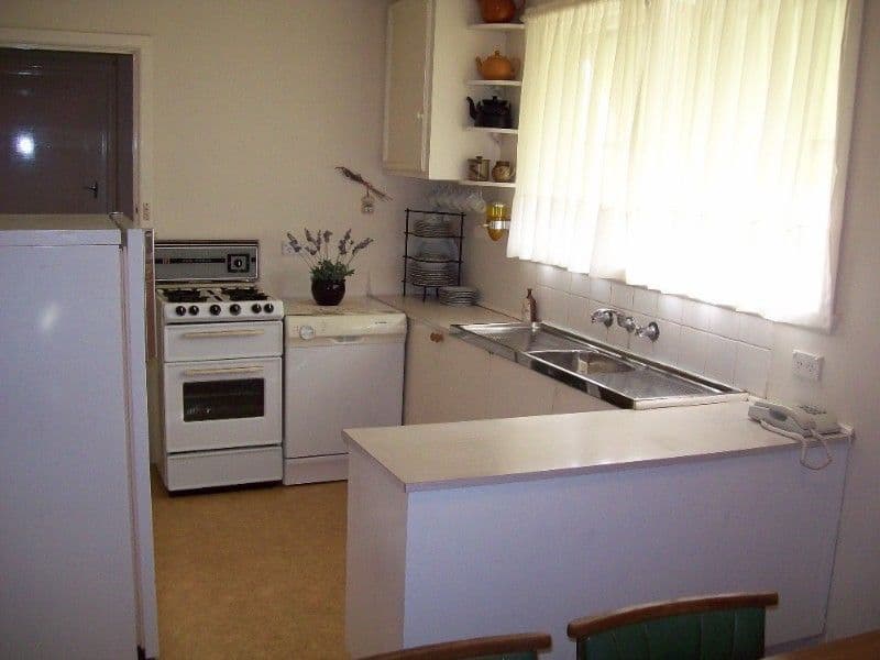 5 Kevin Street, BUNDOORA VIC 3083, Bundoora - Thumbnail 2