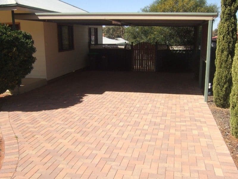 65 Mica Street, BROKEN HILL NSW 2880, Broken Hill - Thumbnail 2