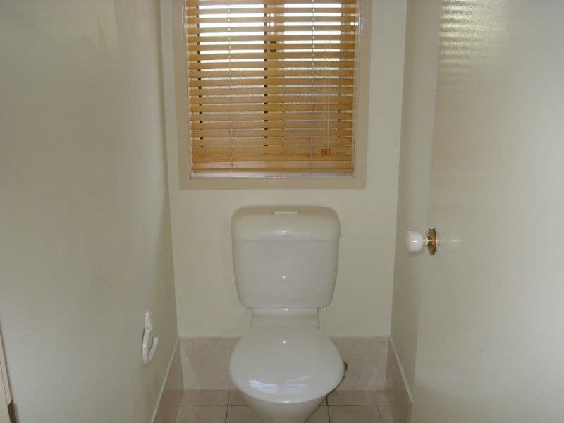 22 Nethercote Drive, PRESTONS NSW 2170, Prestons - Thumbnail 7