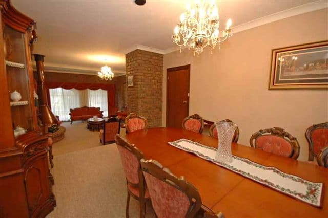 11 Coburn Court, TROTT PARK SA 5158, Trott Park - Thumbnail 5