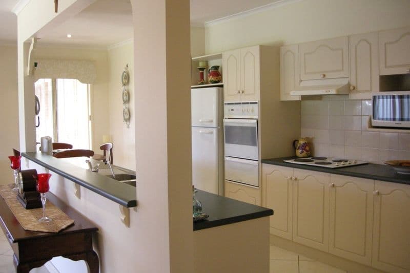 8 Badcoe Street, POORAKA SA 5095, Pooraka - Thumbnail 5