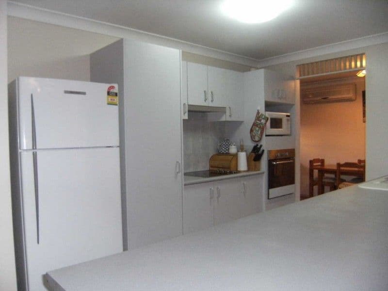 51 Allied Drive, ARUNDEL QLD 4214, Arundel - Thumbnail 7