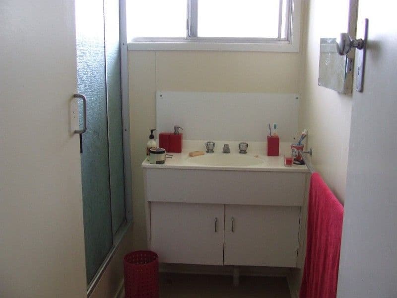 4 Burnham Street, MOURA QLD 4718, Moura - Thumbnail 7